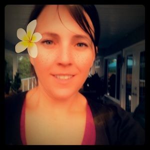 Meet your Posher, Blossom